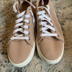 Steve Madden blush sneakers